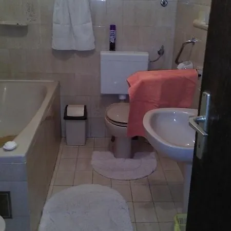 Kate Apartment